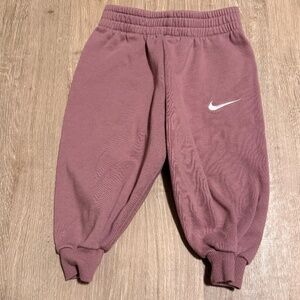 Nike Essential Fleece Jogger Pant Size 2T